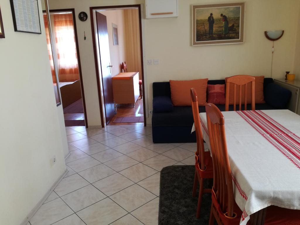 Apartments Dragan Trogir Ngoại thất bức ảnh